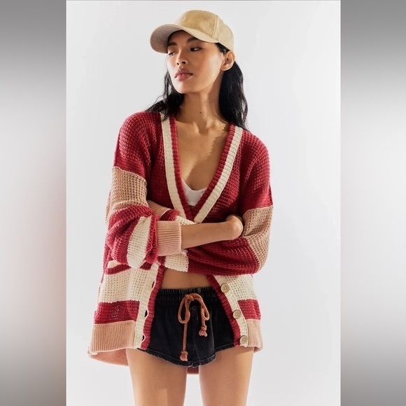 Free People Women's Red Cream Chelsea Front Pocket Cardigan Nwot L #2001